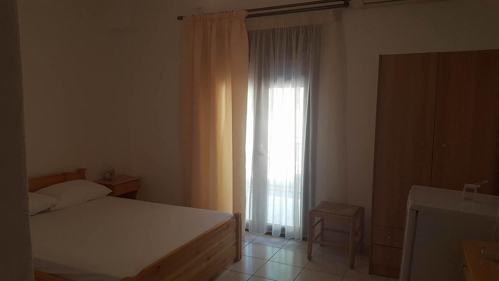 Mantos Rooms 1 Нео Клима Екстериор снимка
