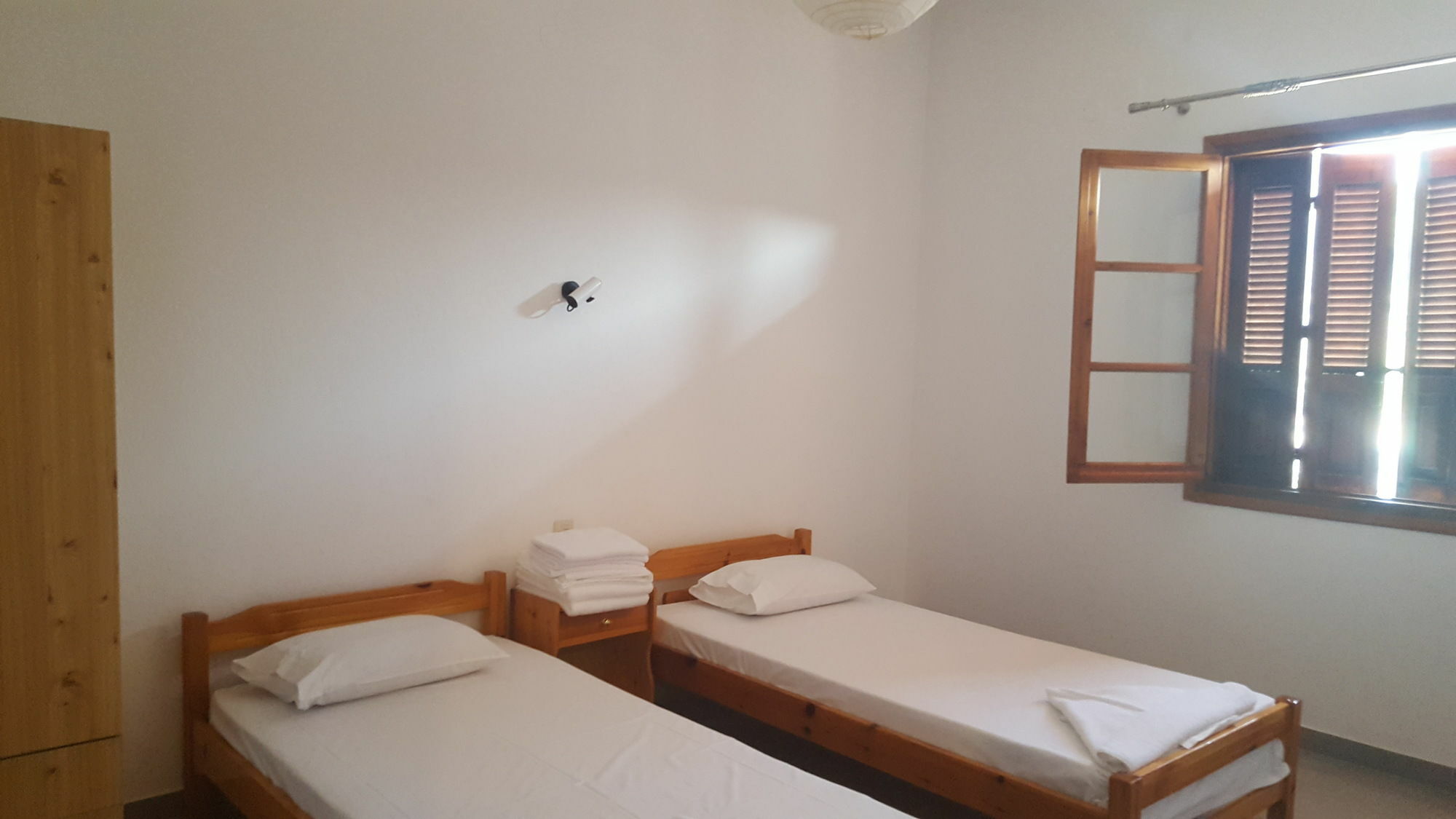 Mantos Rooms 1 Нео Клима Екстериор снимка